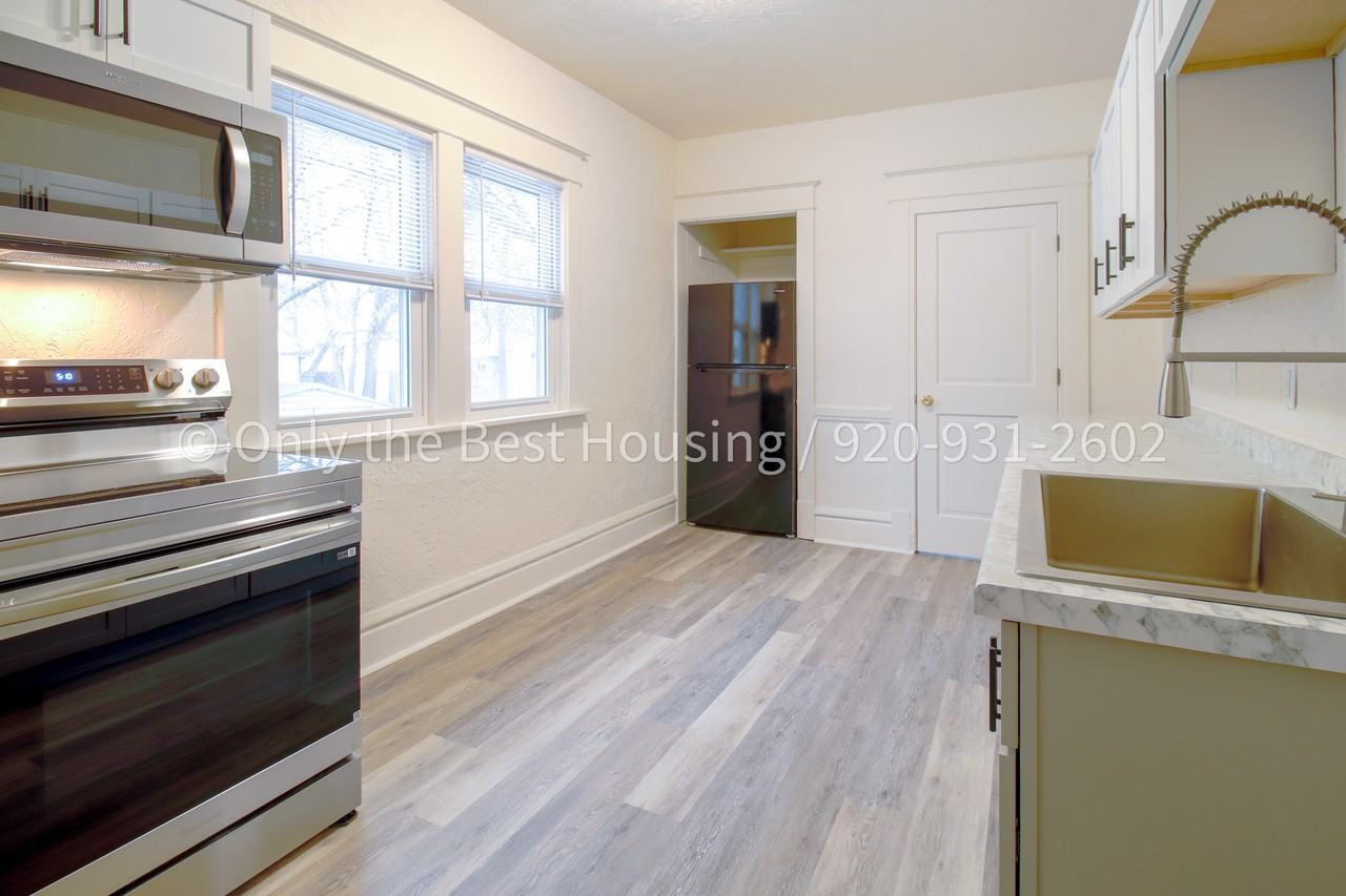 846 Franklin St #1 - Photo 2 of 24