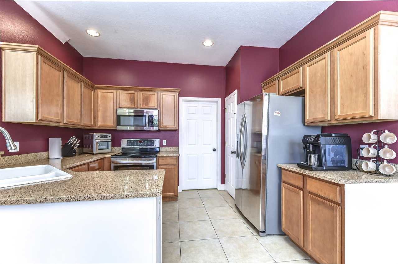 3292 Covered Bridge Dr E #1 - Photo 4 of 18