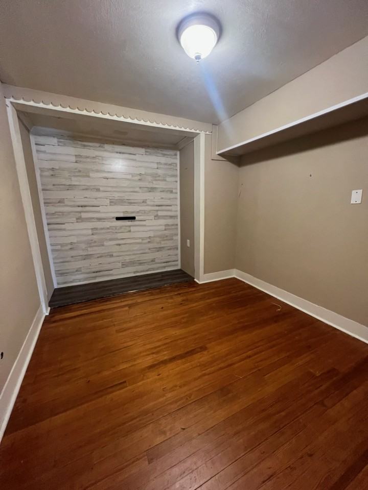 2118 24th St #1 - Photo 3 of 8