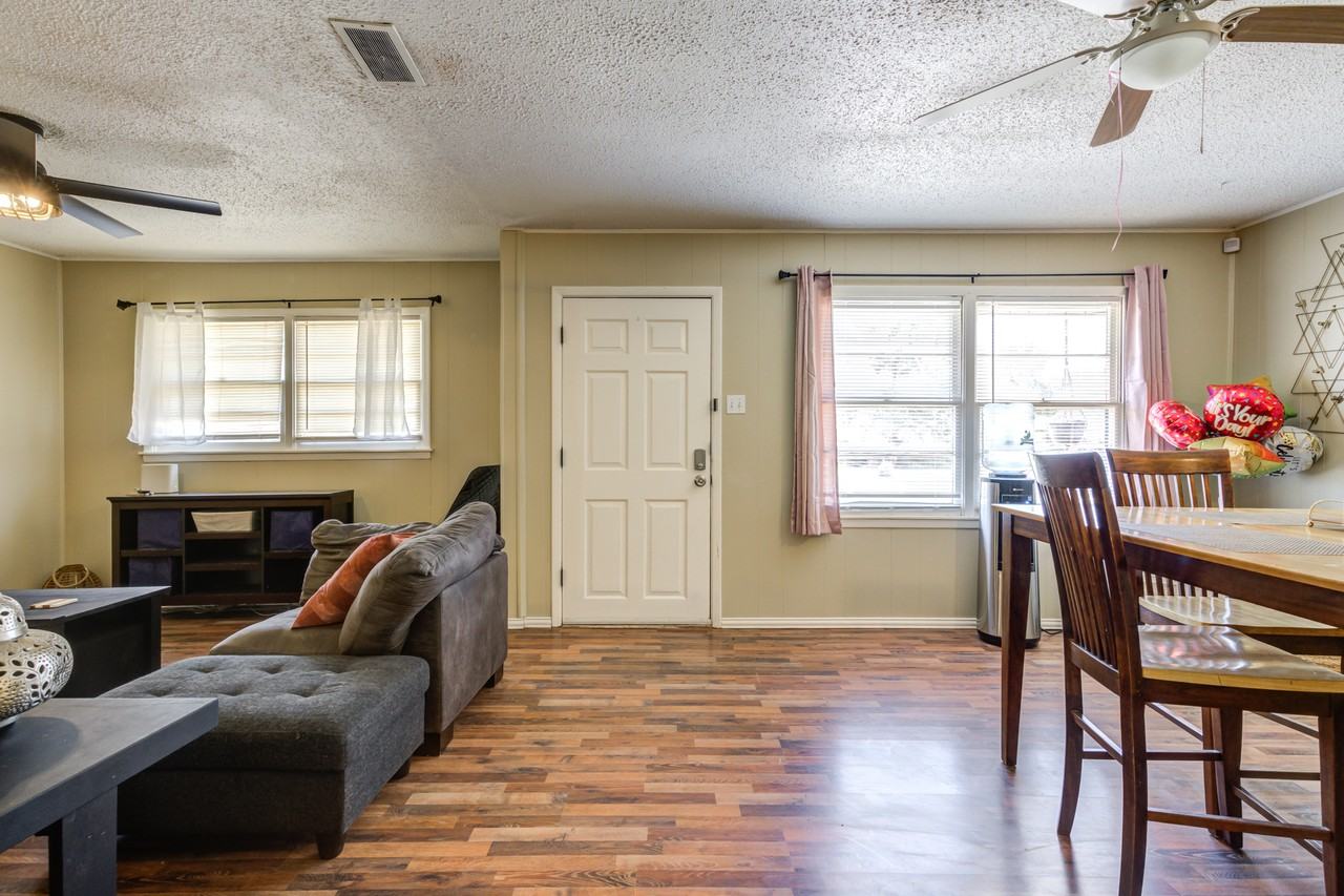 2812 62nd St #1 - Photo 6 of 43