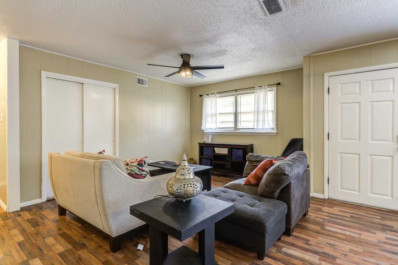 2812 62nd St #1 - Photo 7 of 43