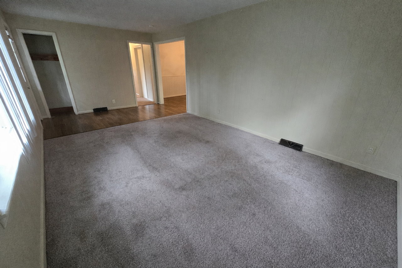 109 Gragg St - Photo 3 of 12