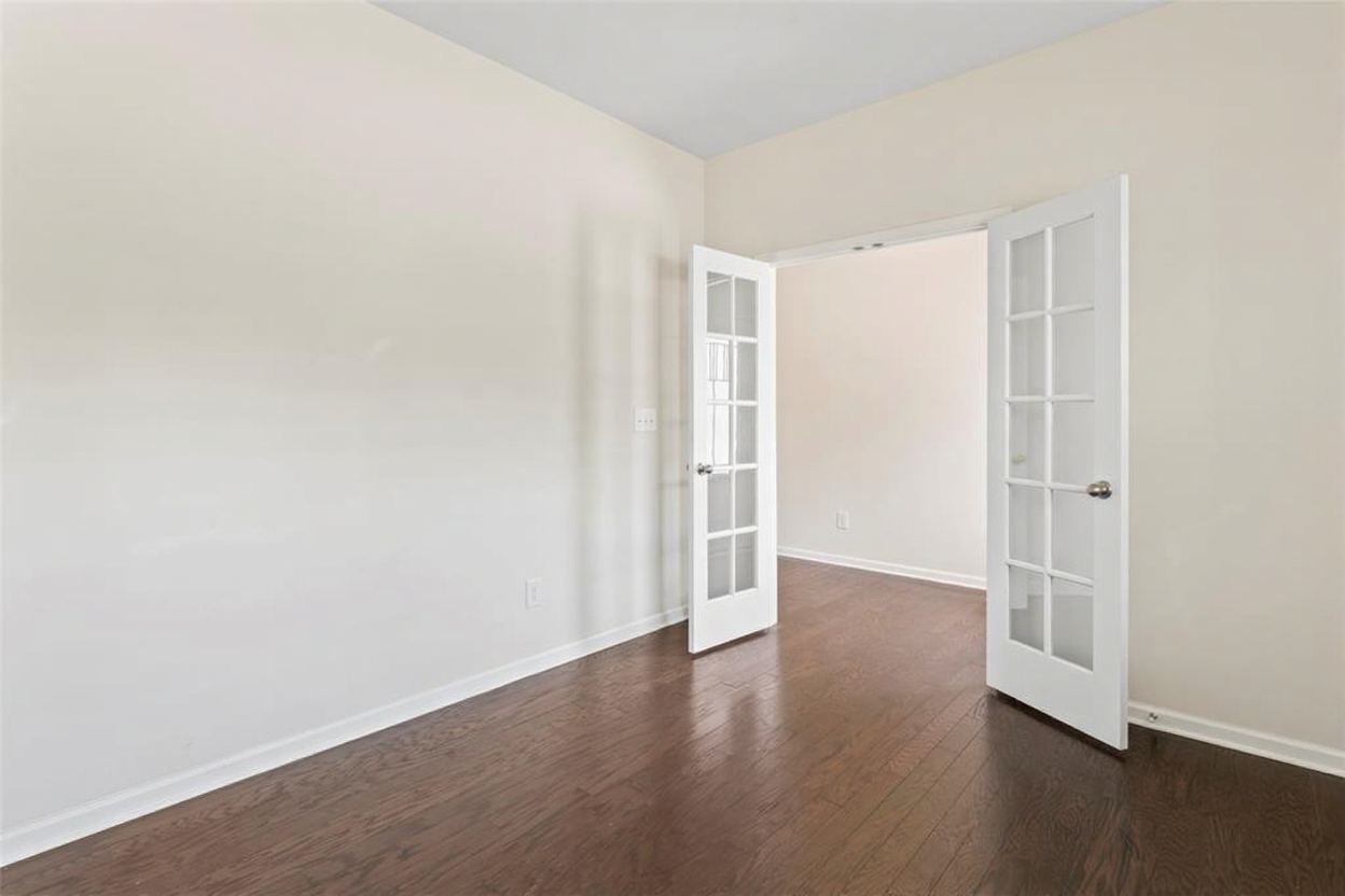 202 Wrangell Dr #1 - Photo 5 of 32