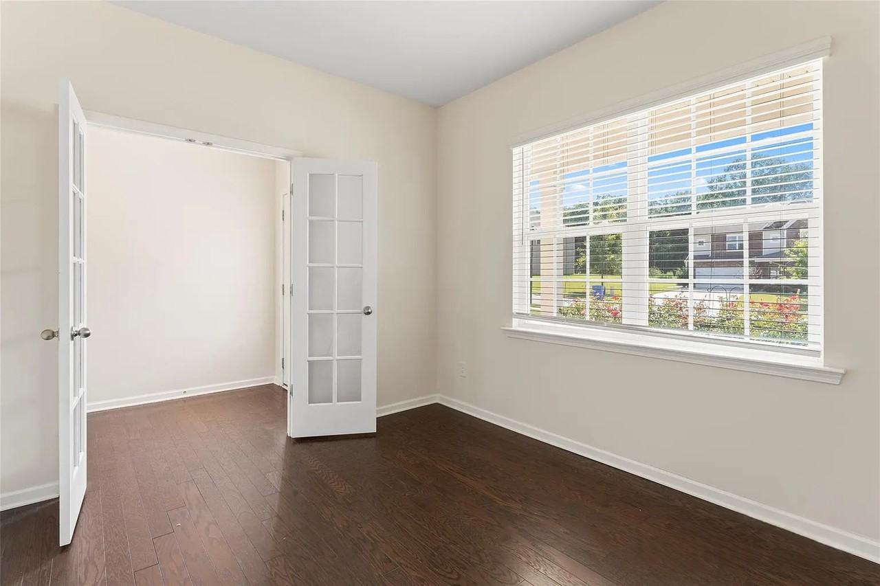 202 Wrangell Dr #1 - Photo 6 of 32