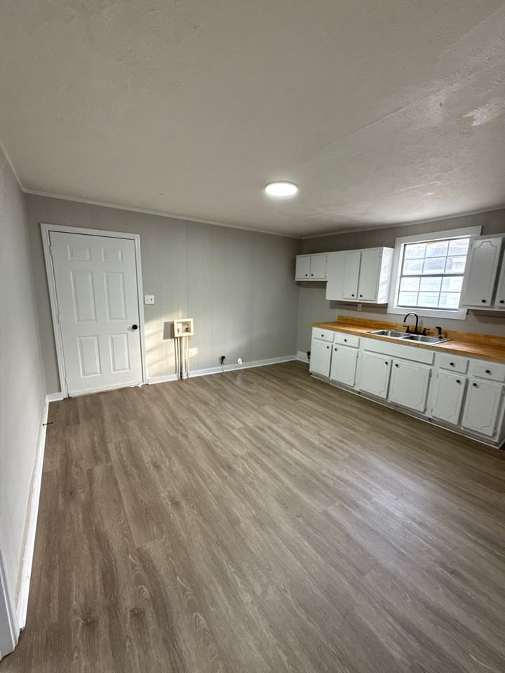 602 Windrow Rd #1 - Photo 7 of 8