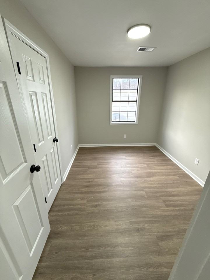 612 Windrow Rd #1 - Photo 4 of 10