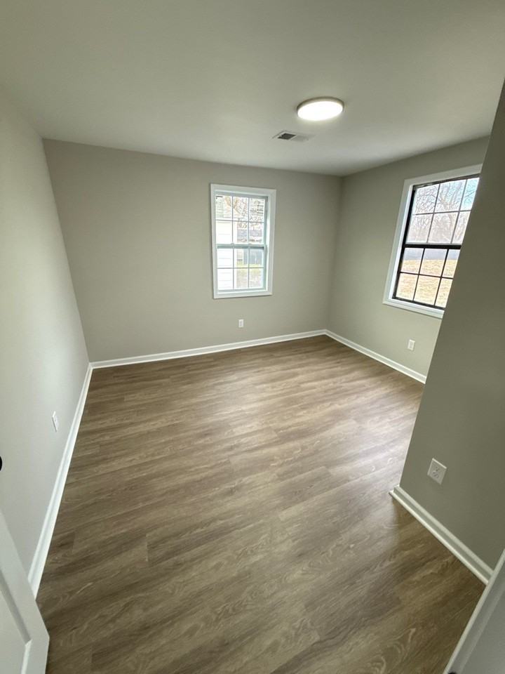 612 Windrow Rd #1 - Photo 7 of 10