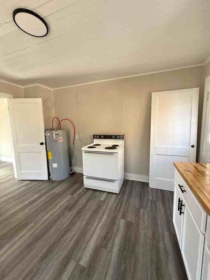 144 Midland St #1 - Photo 6 of 9