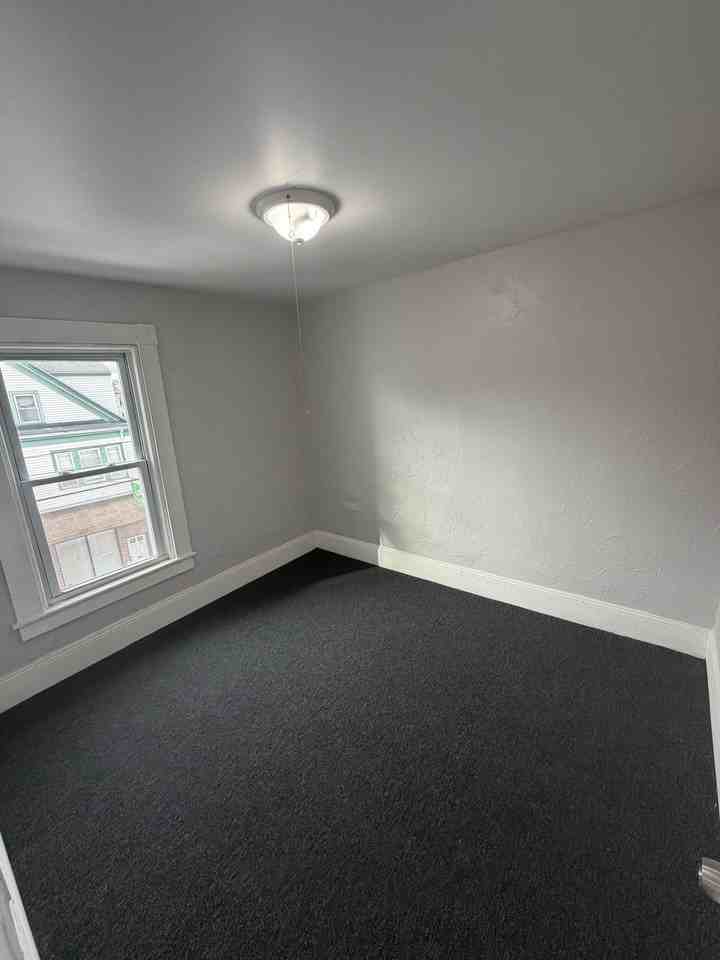 248 Ashley Blvd Apt 3n #3N - Photo 3 of 7