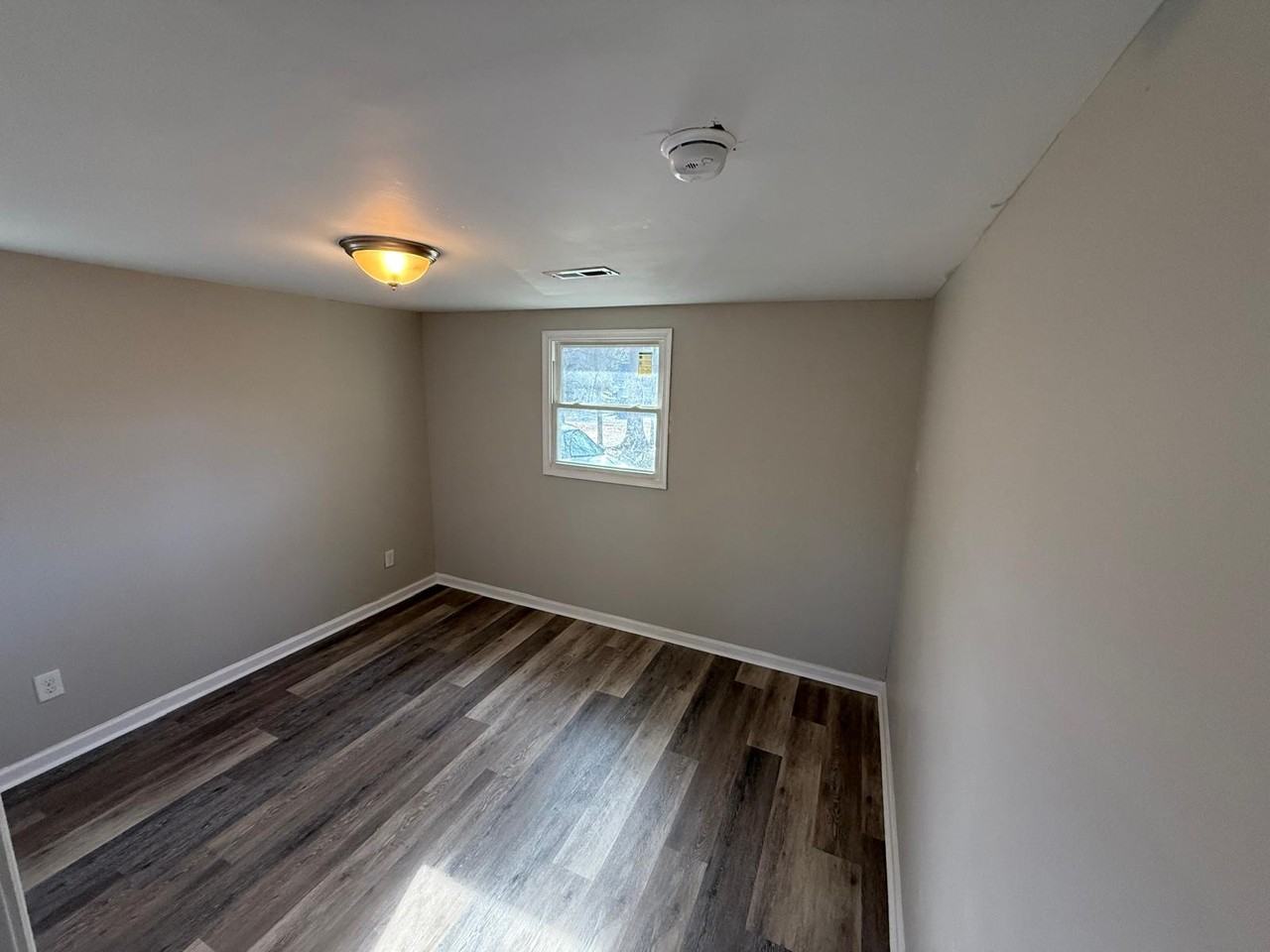 1343 Cox Ave #1 - Photo 4 of 7