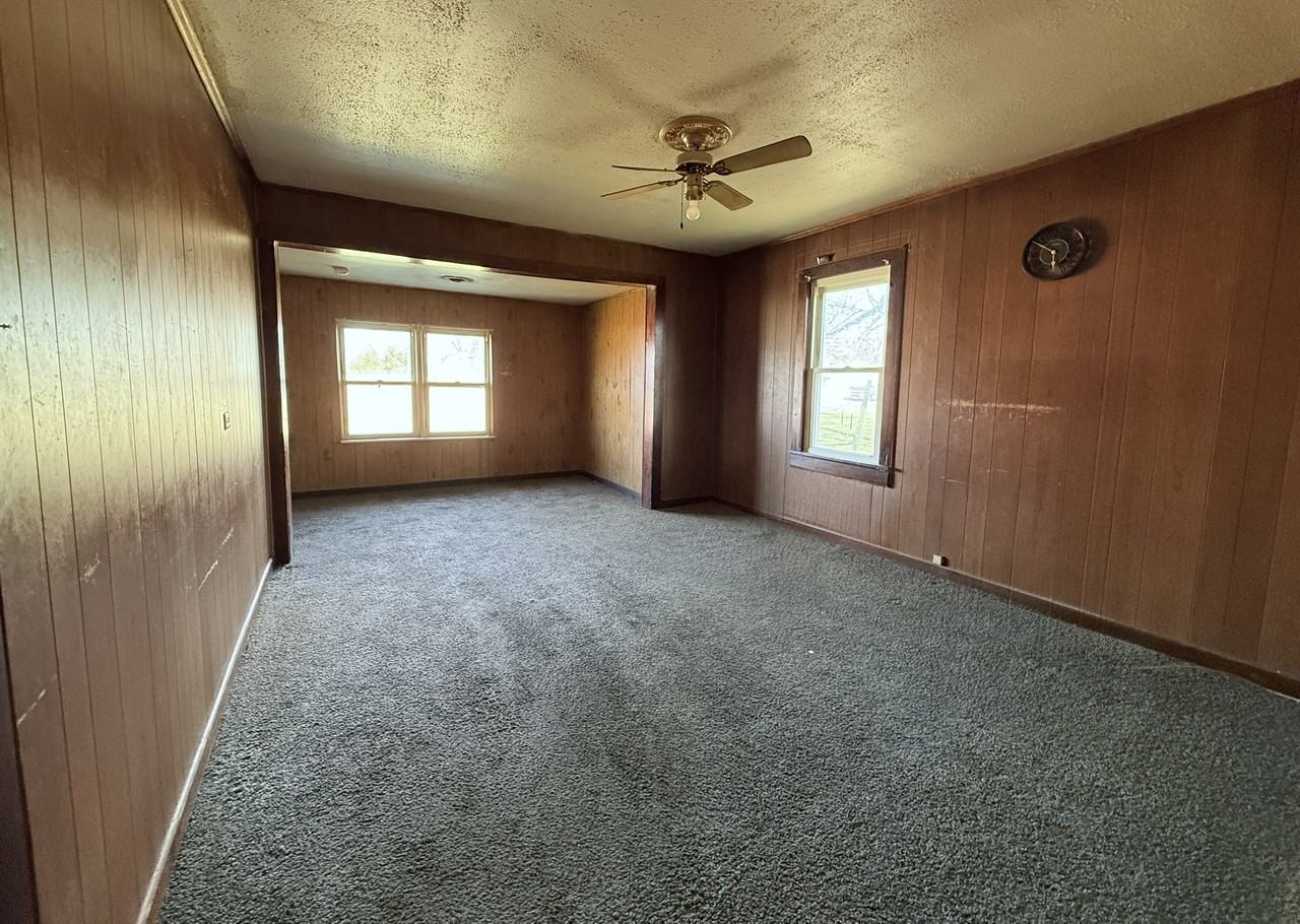 610 W Main St #1 - Photo 4 of 7