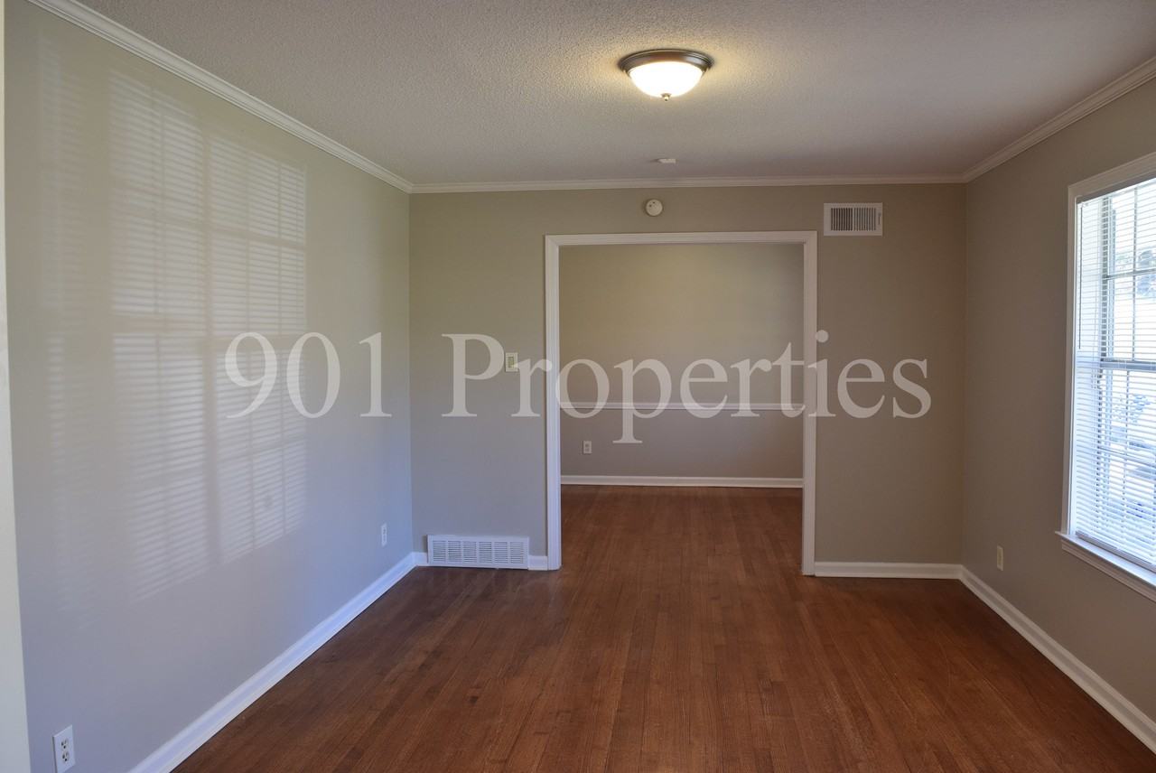 5245 Braidwood Cv #1 - Photo 3 of 17