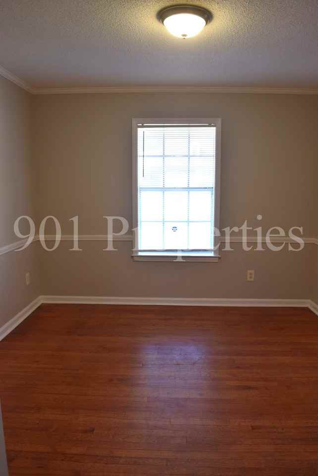 5245 Braidwood Cv #1 - Photo 4 of 17