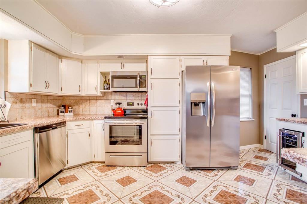 1352 Chickasaw Dr #1 - Photo 2 of 16