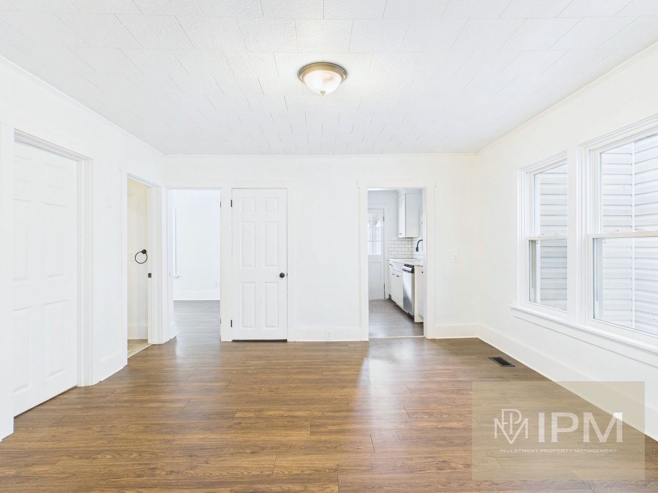 130 W Main St - Photo 4 of 23