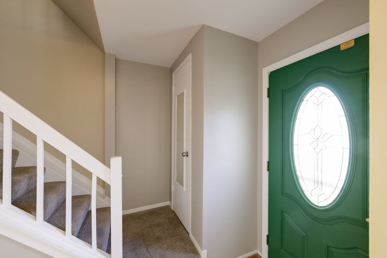 18927 Birdseye Dr - Photo 5 of 32