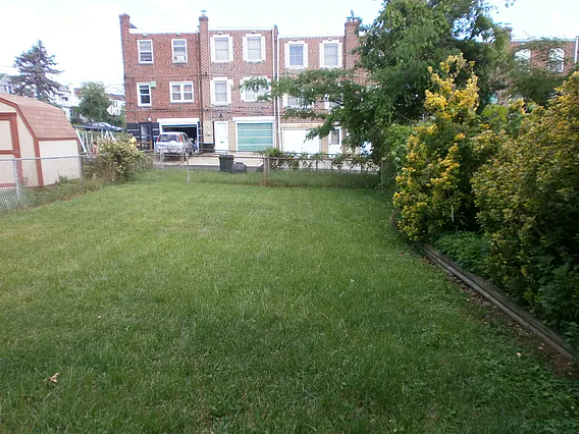 118 N 9th St #1 - Photo 3 of 5