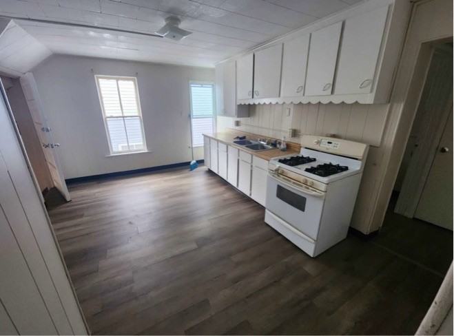 1914 Cherry St Apt 2nd #2ndFLFRONT - Photo 2 of 10