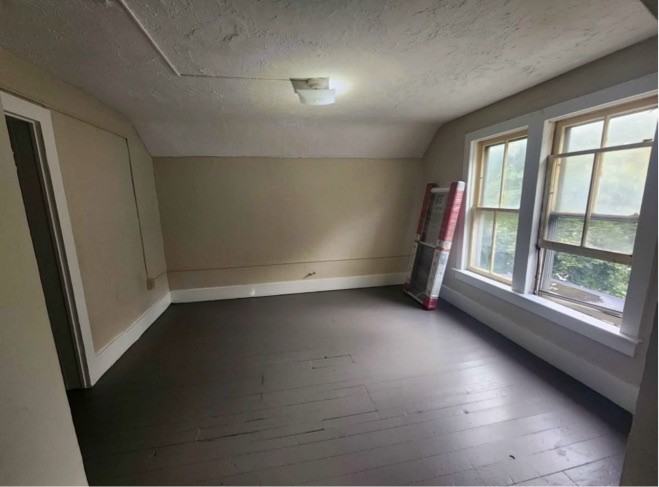 1914 Cherry St Apt 2nd #2ndFLFRONT - Photo 4 of 10