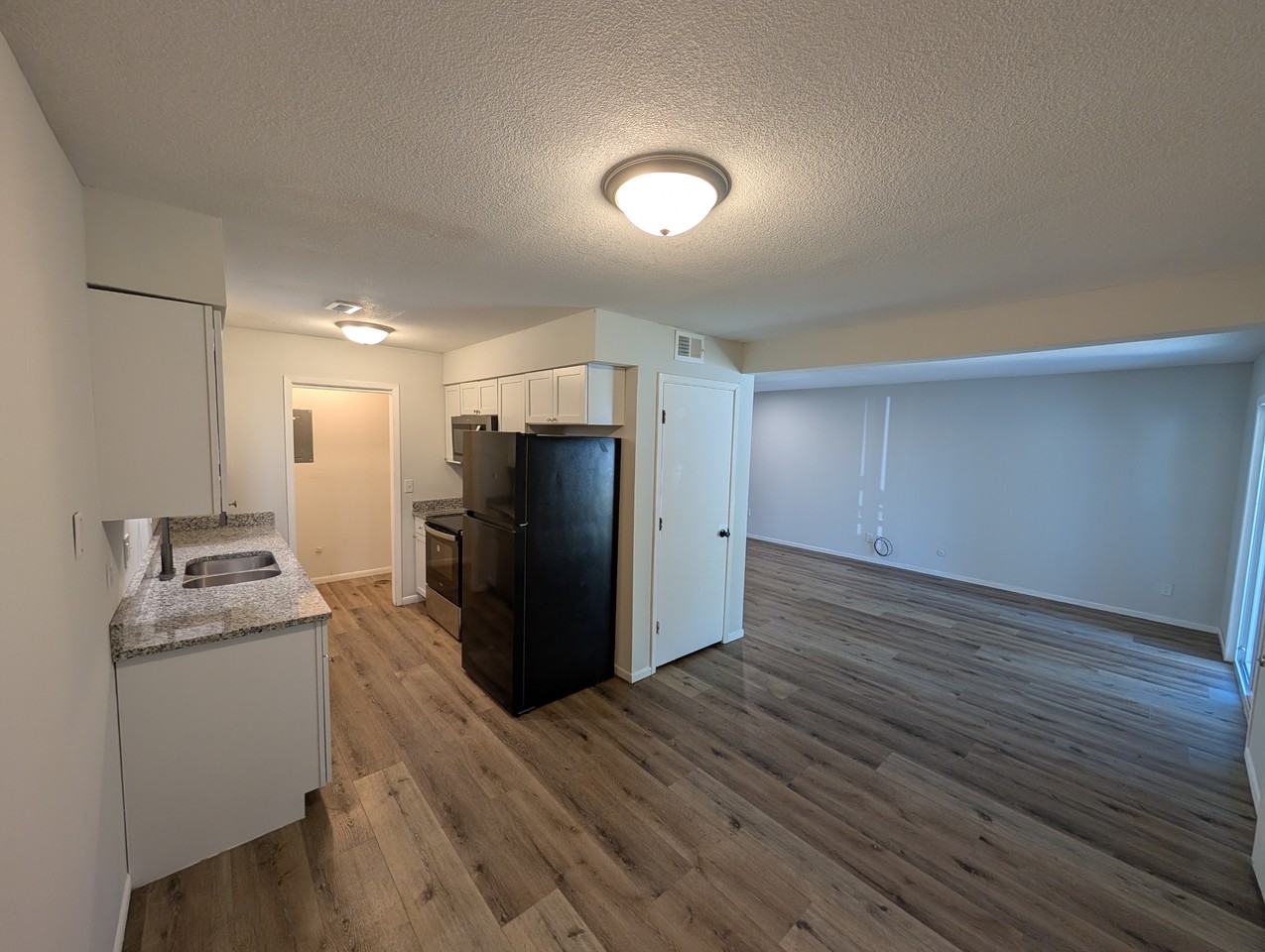 3400 Sw Burnett Rd #D - Photo 2 of 18