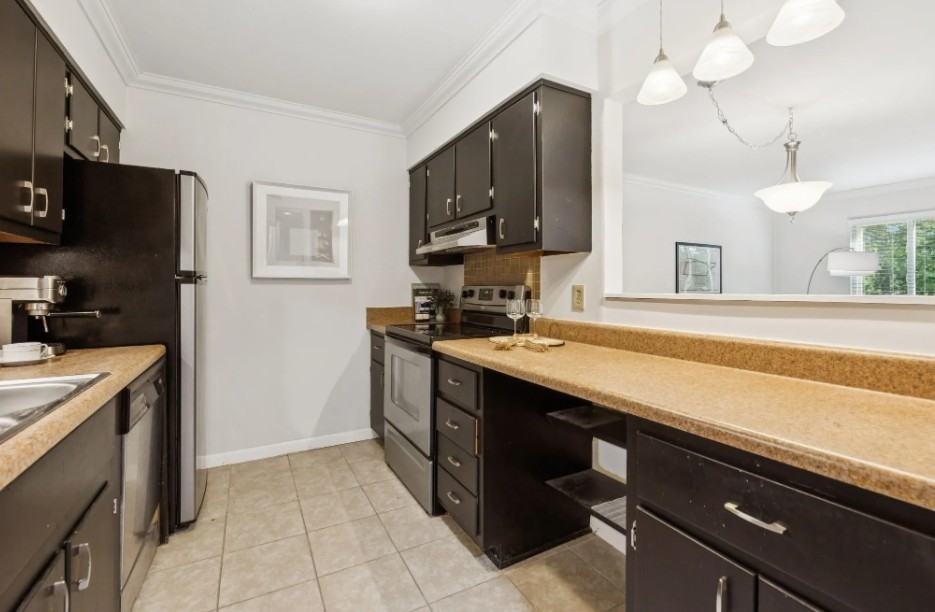 1302 Doctor Martin Luther King Jr Blvd #36 - Photo 3 of 18