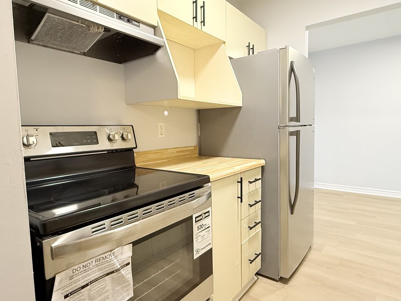 2940 Elsmere Ave #209 - Photo 3 of 22