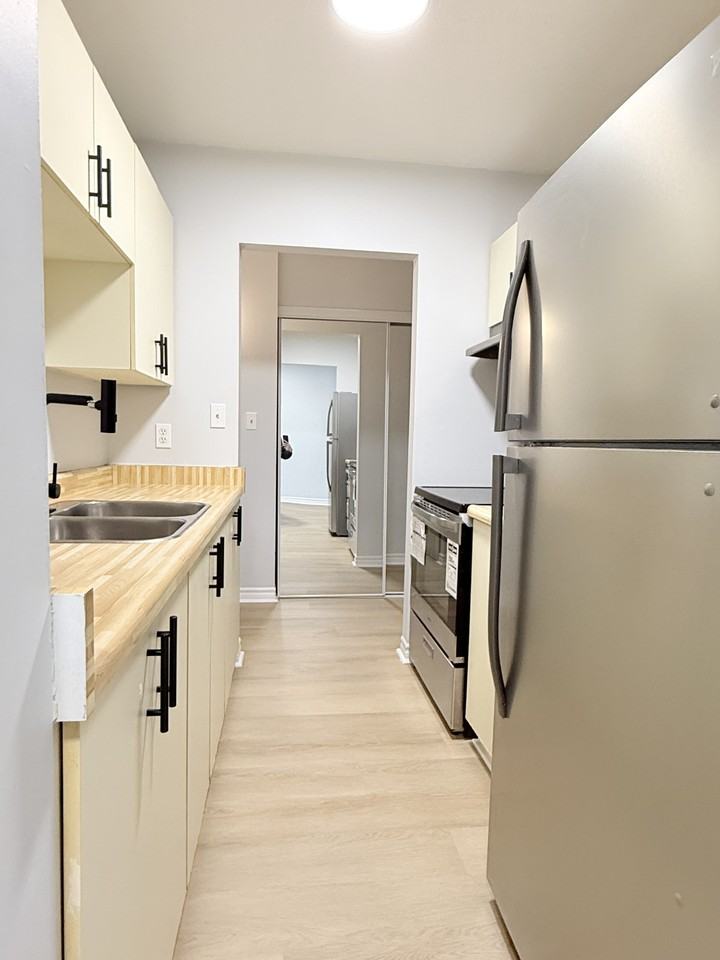 2940 Elsmere Ave #209 - Photo 5 of 22