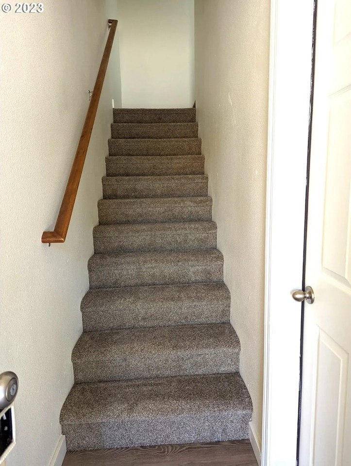 436 Norway St Ne #1 - Photo 2 of 13