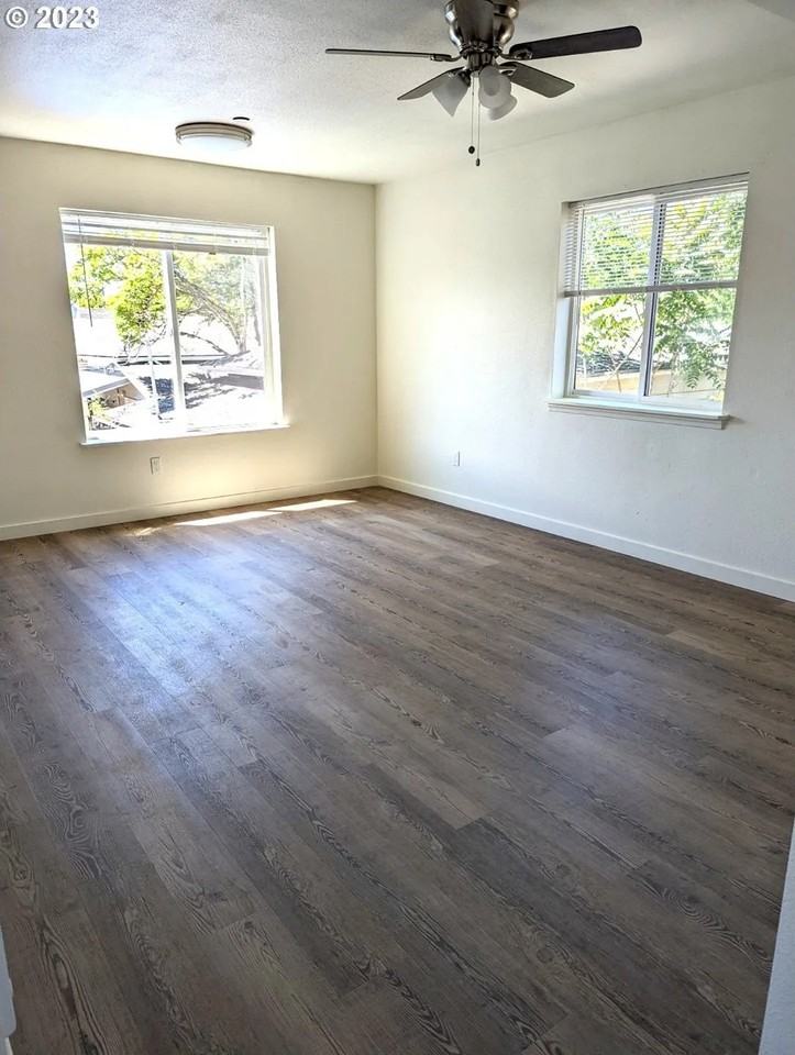 436 Norway St Ne #1 - Photo 3 of 13