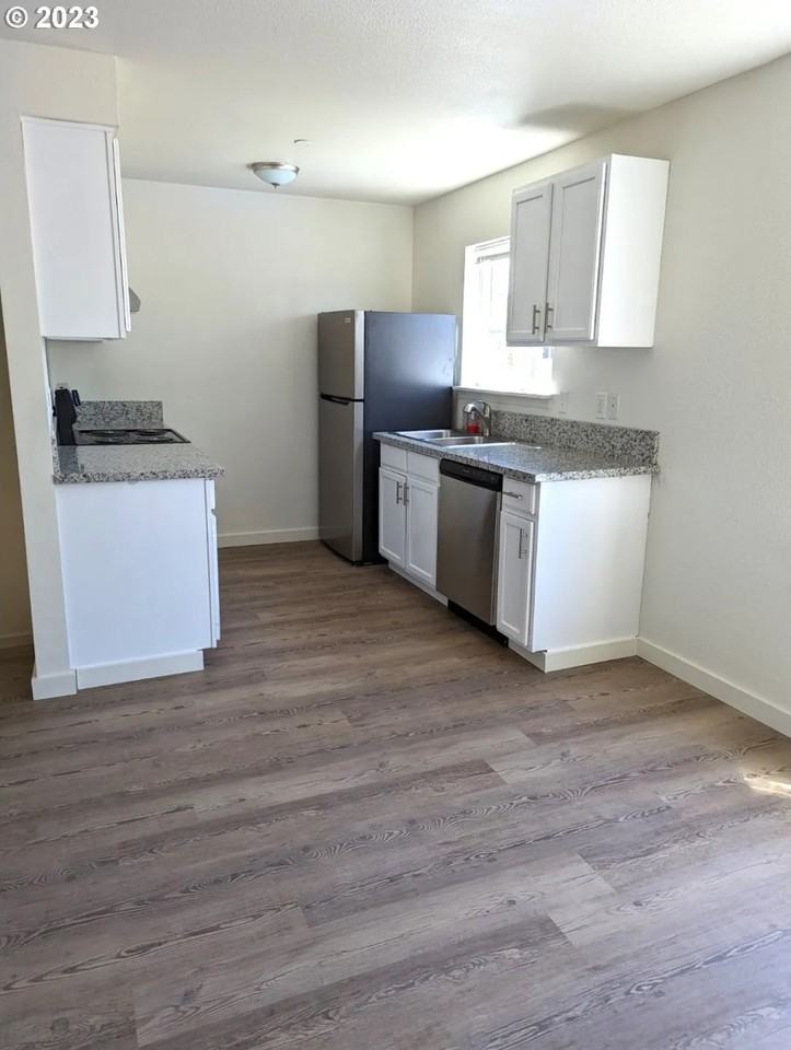 436 Norway St Ne #1 - Photo 4 of 13