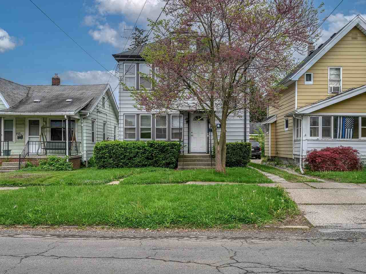 580 Dearborn Ave - Photo 2 of 2