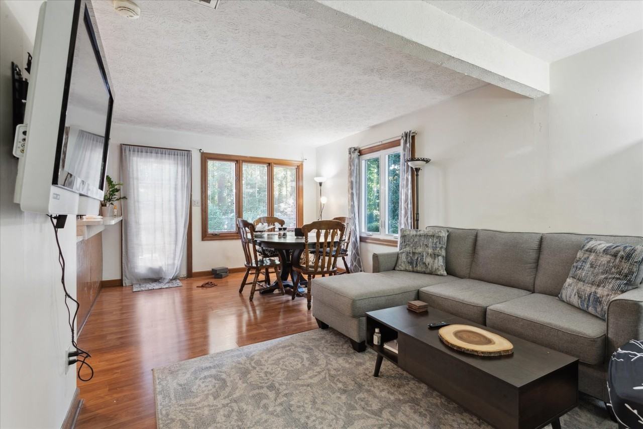 1013 Marlbank Dr #1 - Photo 5 of 23