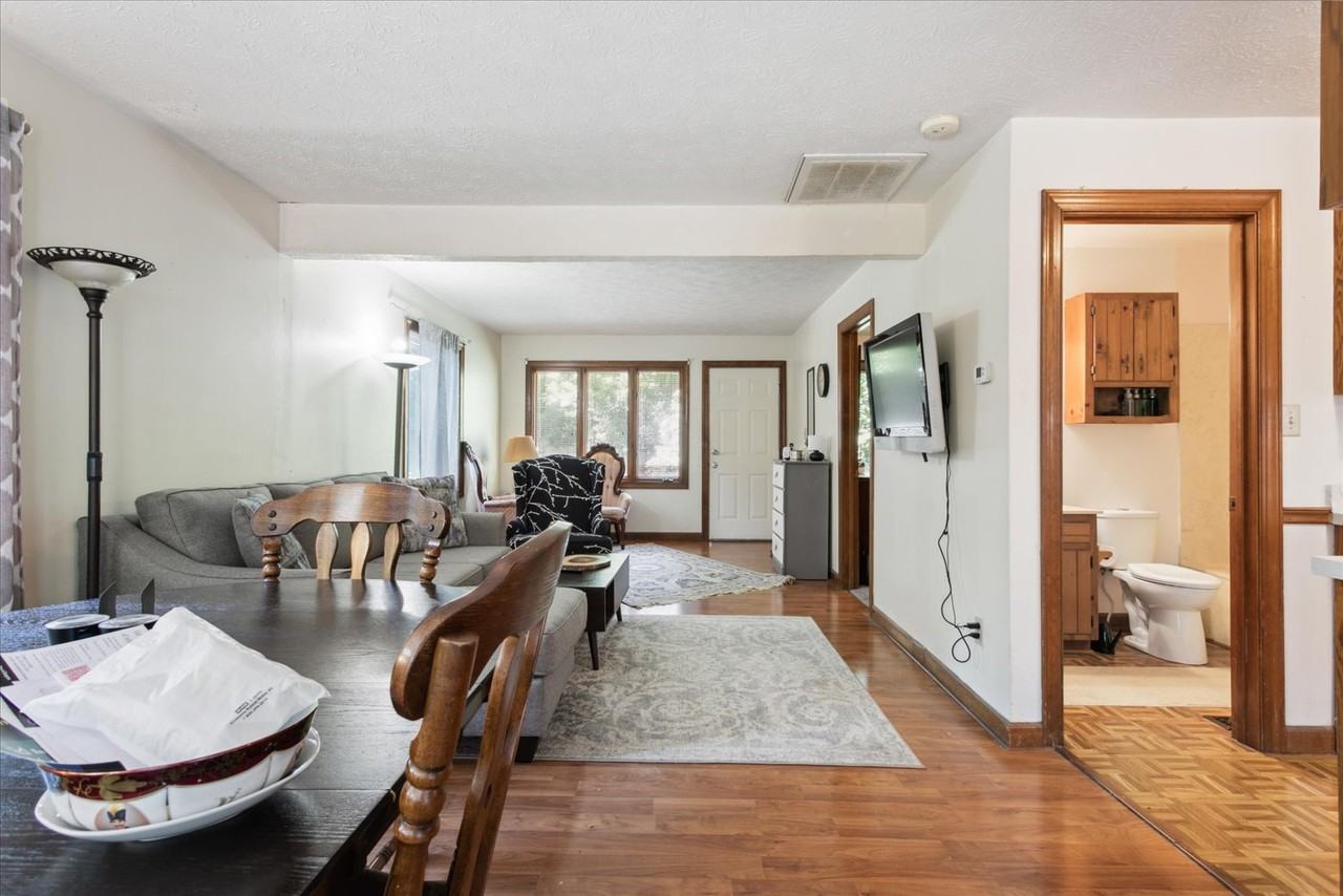 1013 Marlbank Dr #1 - Photo 7 of 23