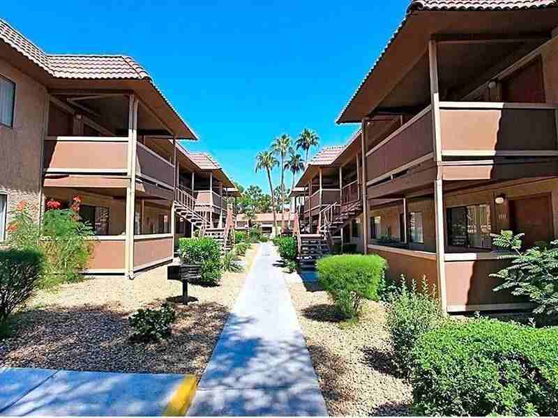 5055 Jeffreys St - Photo 5 of 15