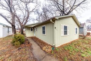 featured image of 804 Pottawatomie Ave #1