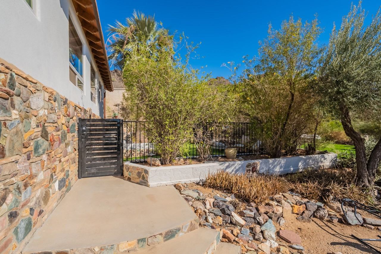 1902 E Cortez St #1 - Photo 6 of 50