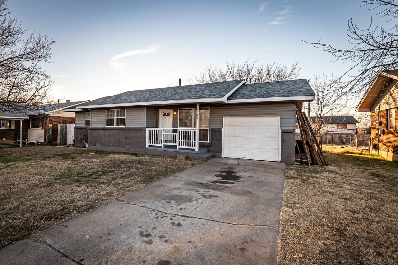 1632 Nw 48th St #1 - Photo 2 of 16