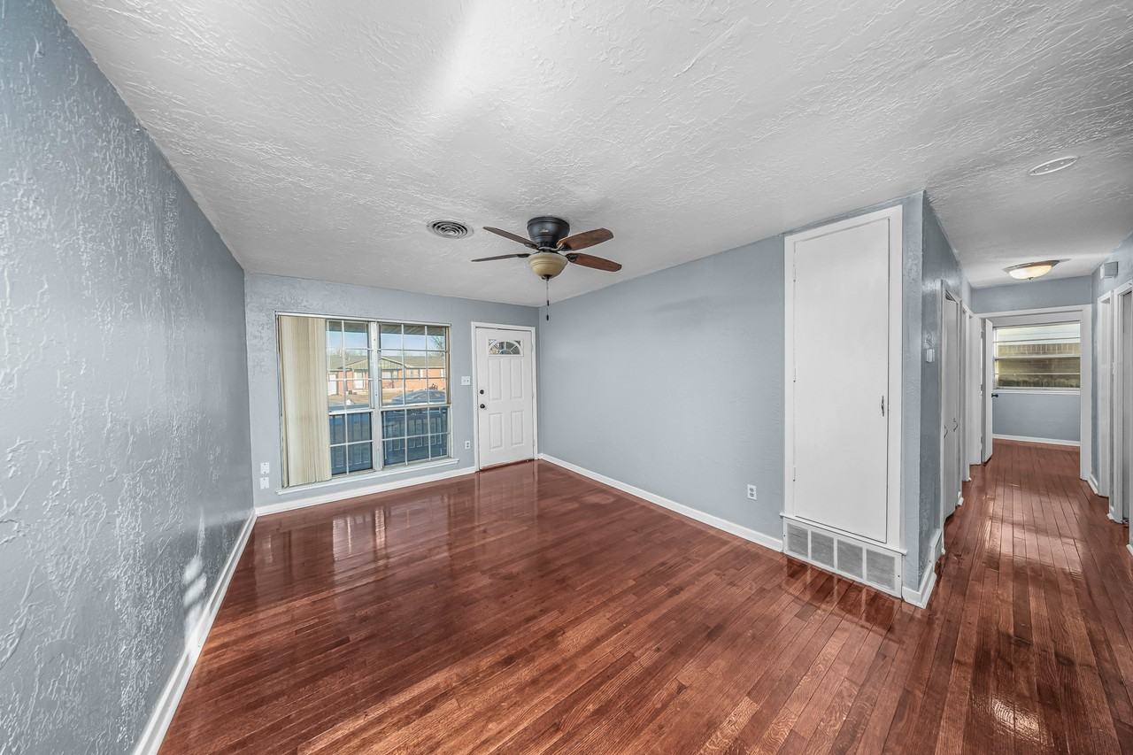 1632 Nw 48th St #1 - Photo 6 of 16