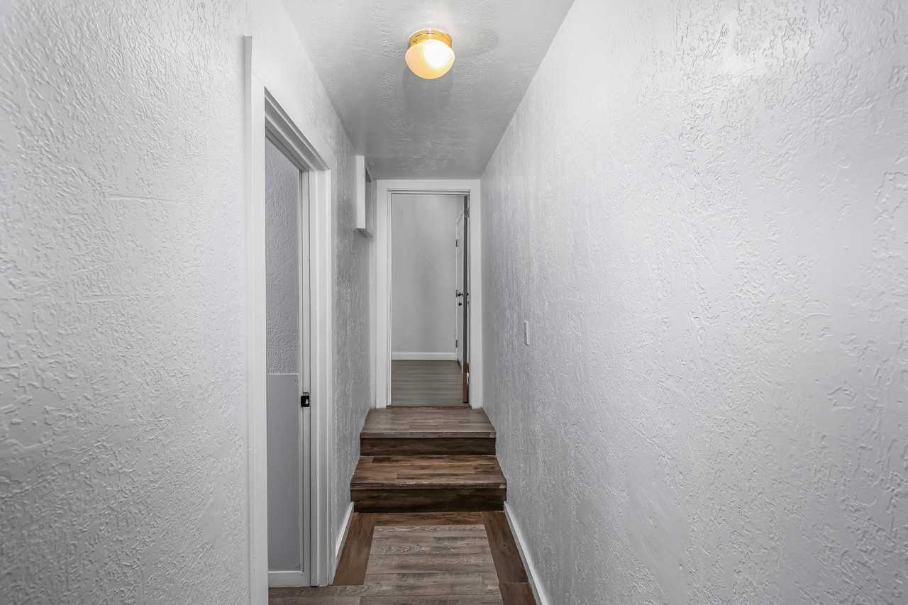 1802 Nw Lake Ave #1 - Photo 4 of 14