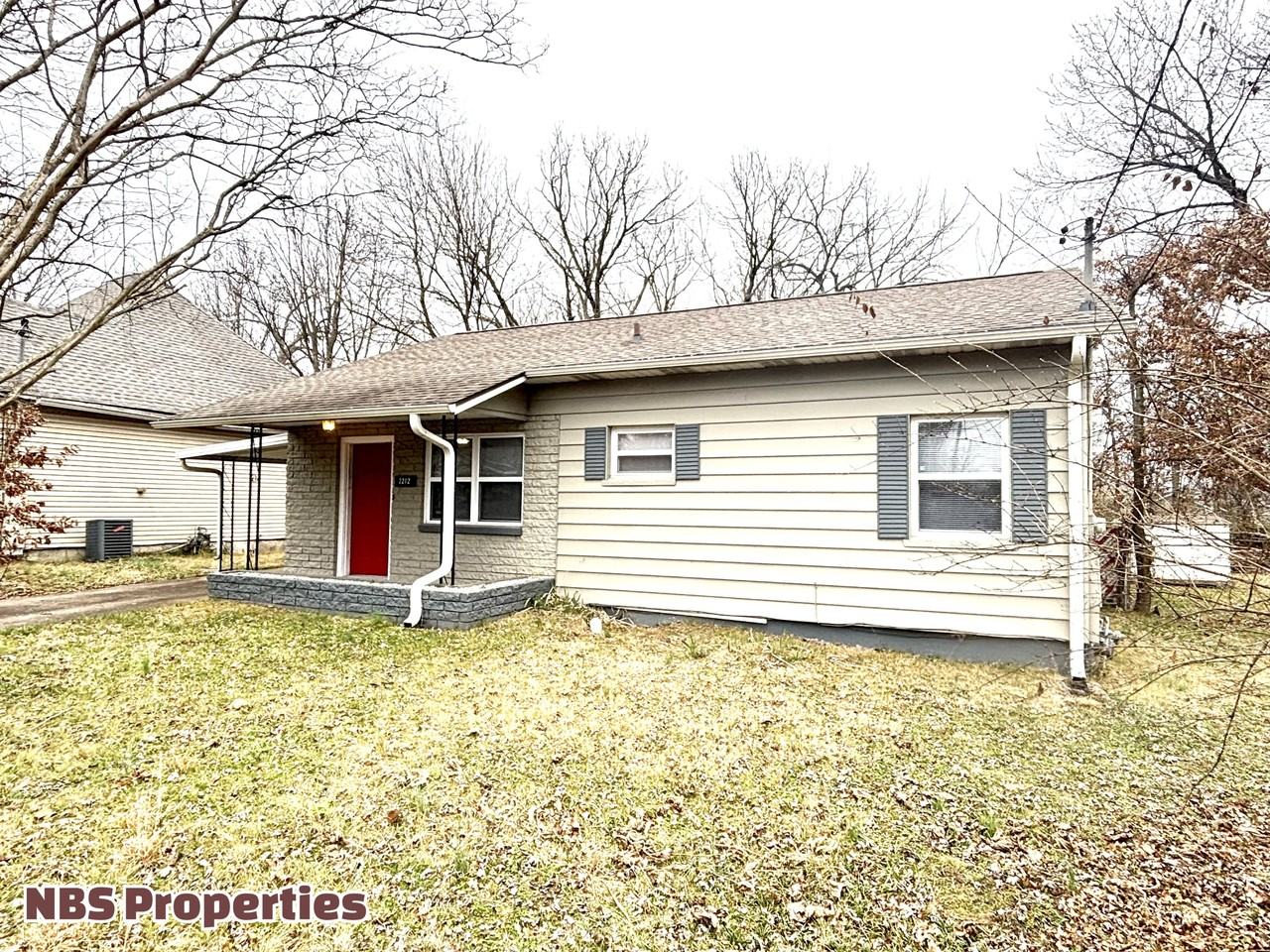 2212 Harvey St #1 - Photo 3 of 50