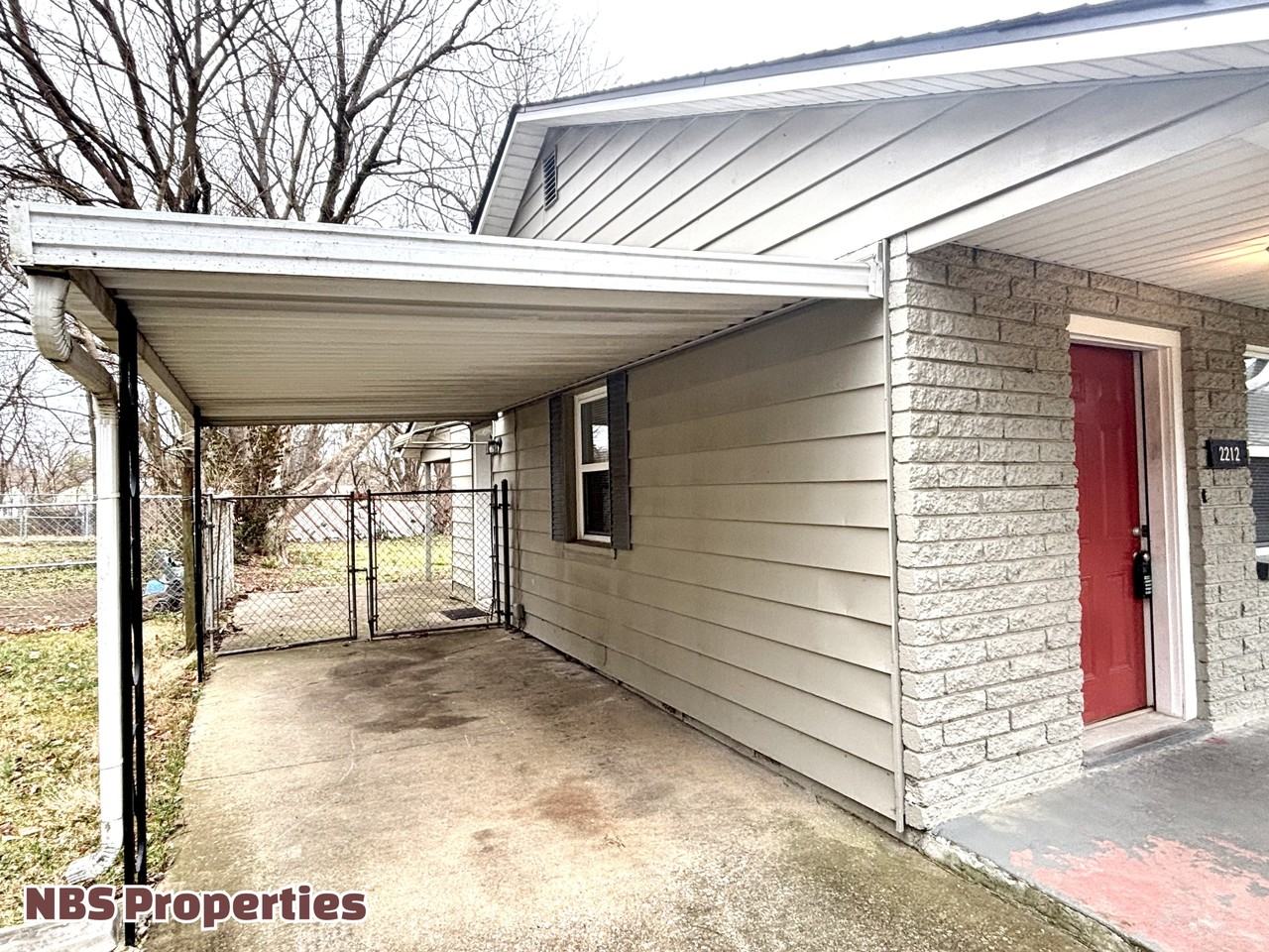 2212 Harvey St #1 - Photo 4 of 50