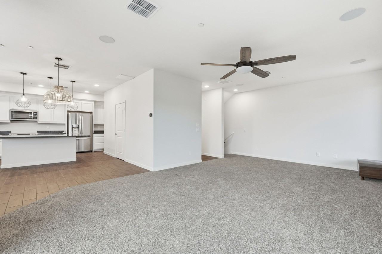 1250 N Abbey LnUnit 237 #237 - Photo 4 of 37