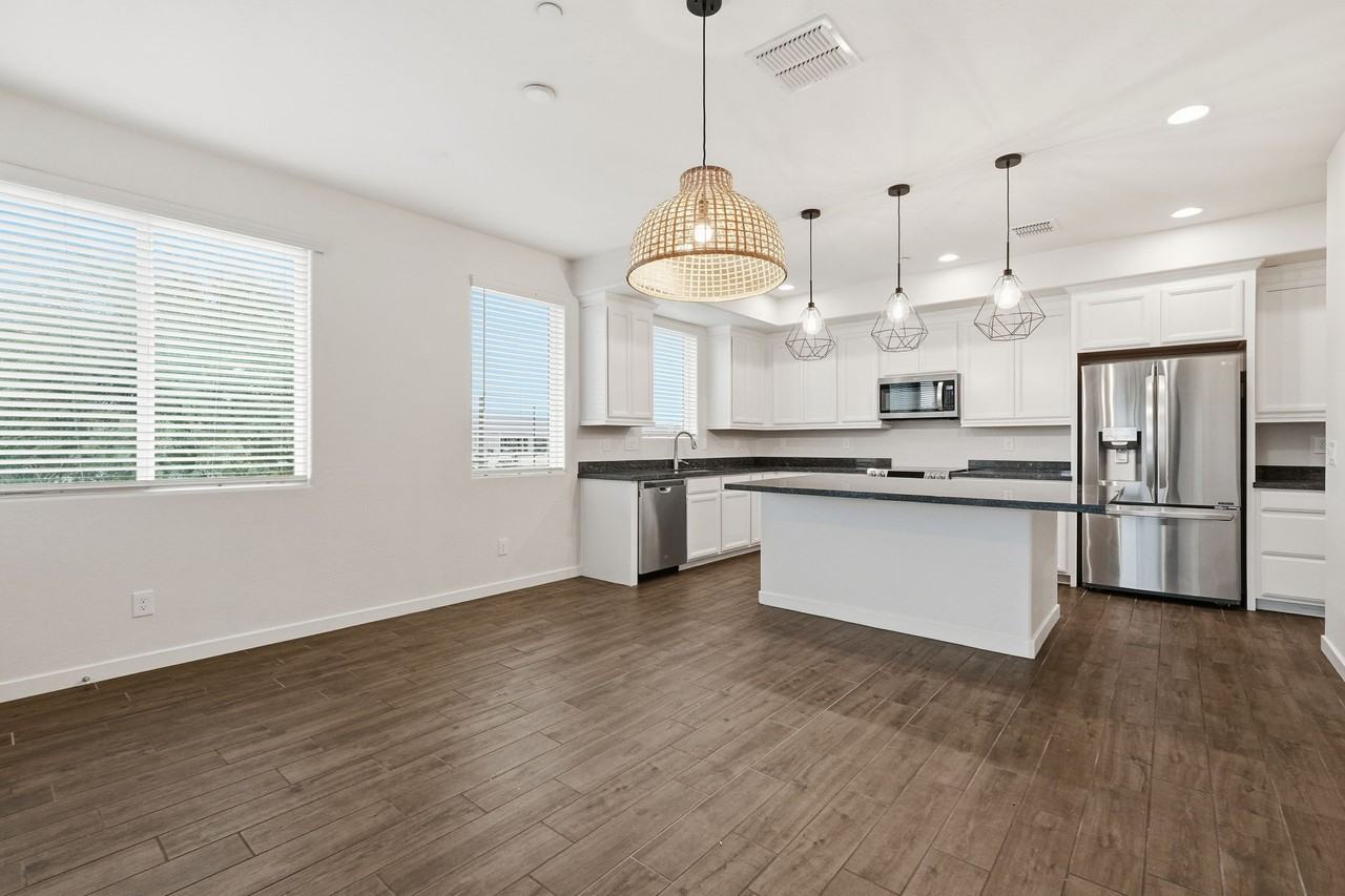 1250 N Abbey LnUnit 237 #237 - Photo 6 of 37