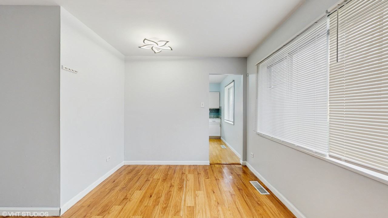 1317 Mackinaw Ave #1 - Photo 4 of 20