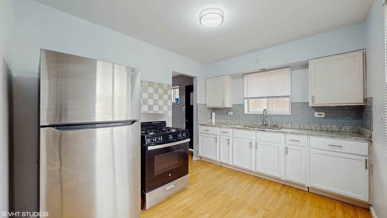 1317 Mackinaw Ave #1 - Photo 7 of 20