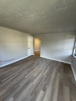 featured image of 7139 Eastlawn Dr #4