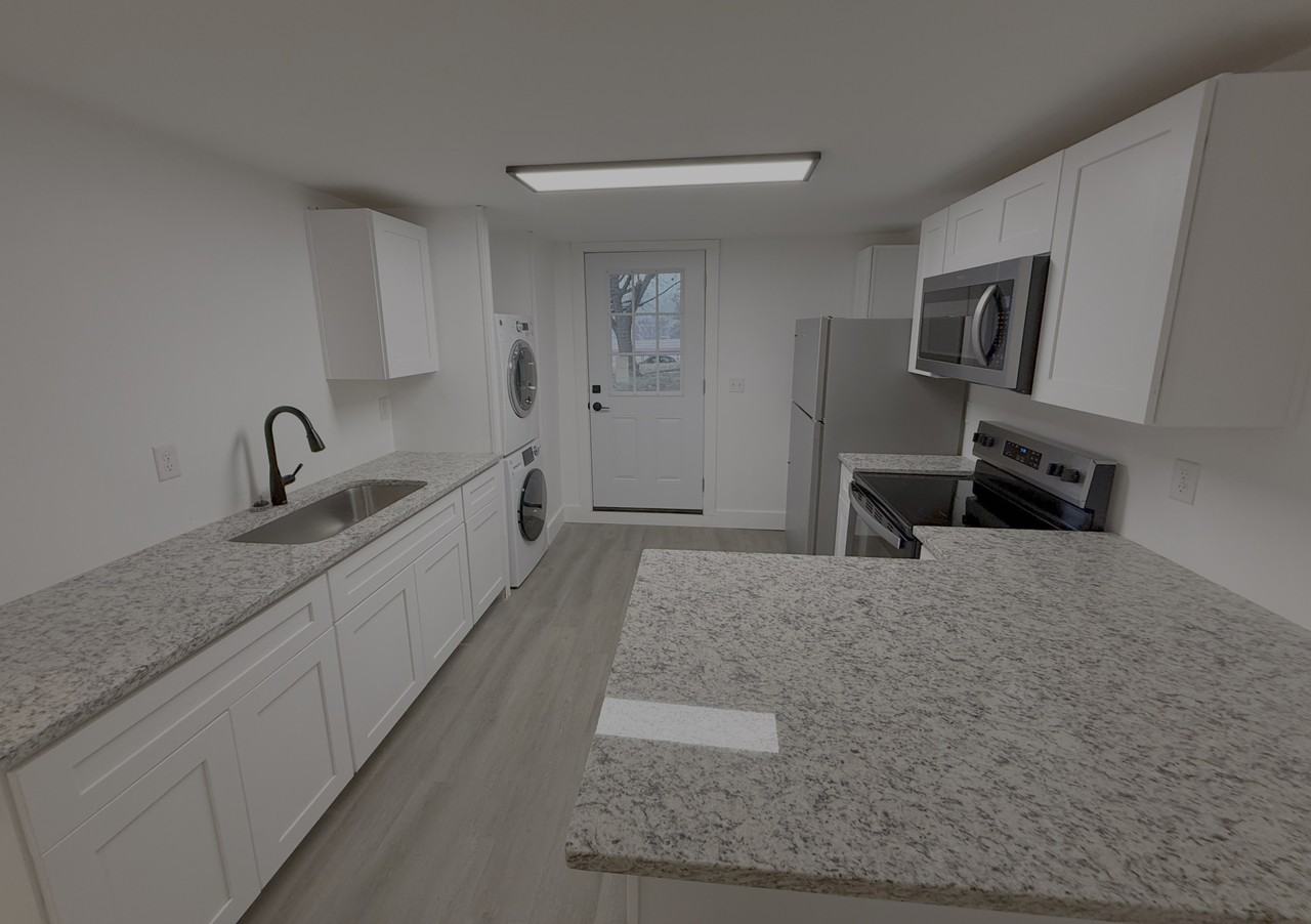 411 W C Ave #B - Photo 5 of 12