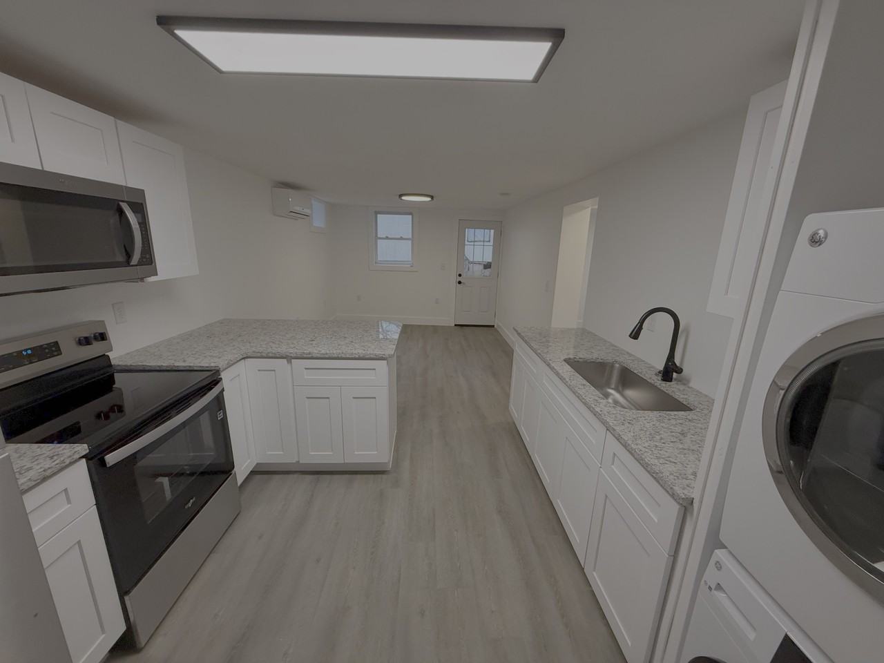 411 W C Ave #B - Photo 6 of 12