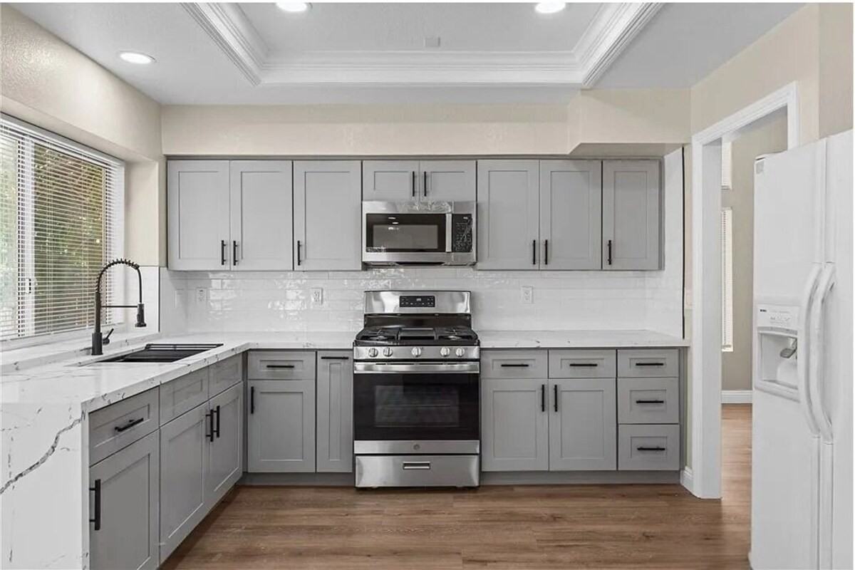 13162 Brentwood Ln #1 - Photo 4 of 10