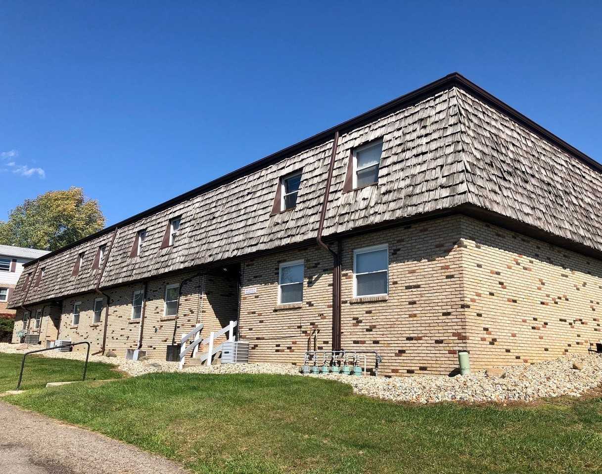 SUNSET BLVD APARTMENTS - Photo 2 of 19